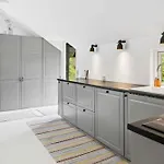 Newly Renovated Near The Ferienhaus Bøtø By
