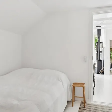 Newly Renovated Near The Bøtø By